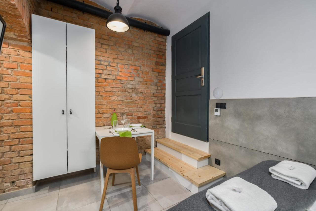 Underground Level Apartments Strzalowa By Renters 波兹南 外观 照片