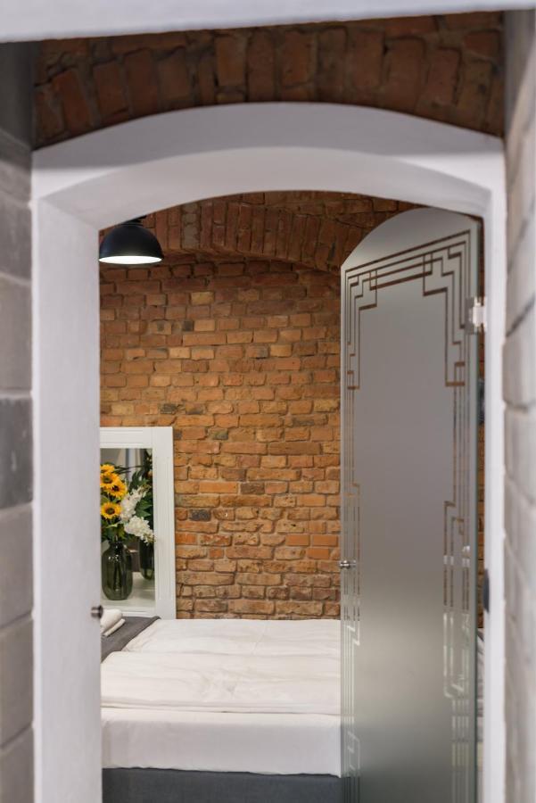 Underground Level Apartments Strzalowa By Renters 波兹南 外观 照片