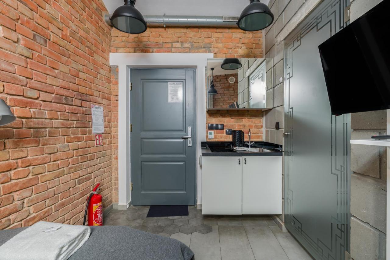 Underground Level Apartments Strzalowa By Renters 波兹南 外观 照片