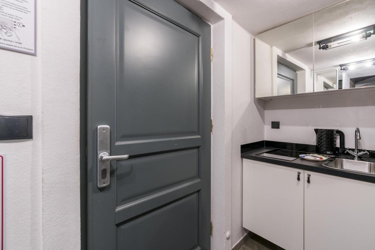Underground Level Apartments Strzalowa By Renters 波兹南 外观 照片